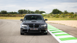 BMW M3 noir de face