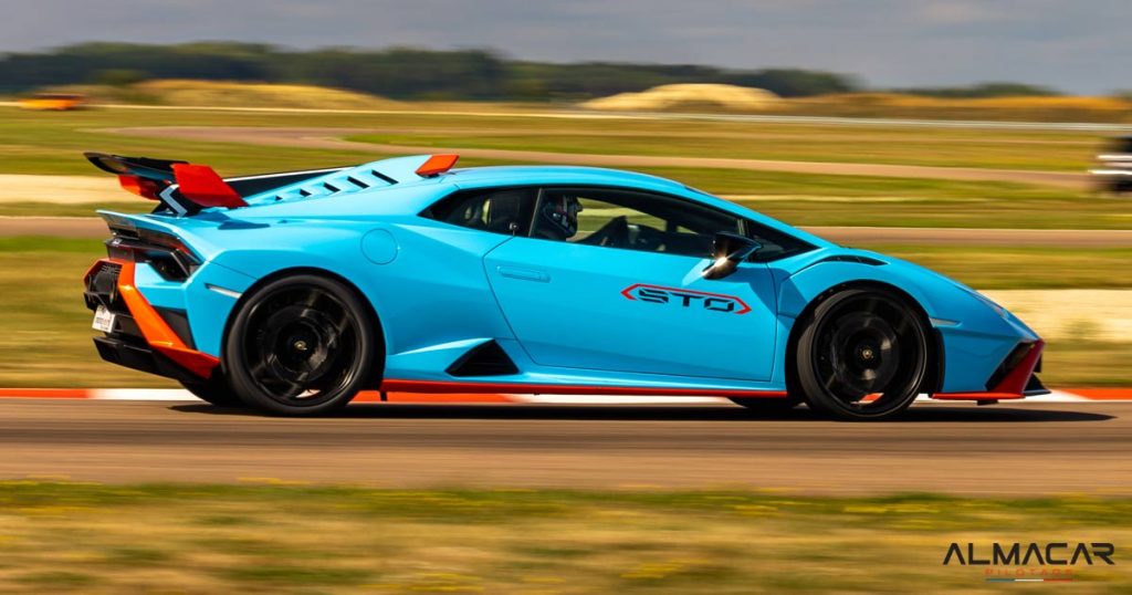 Lamborghini STO Huracan sur circuit automobile