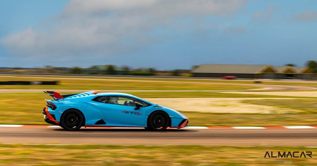 Stage de pilotage en Lamborghini Huracán STO sur le circuit du Mans